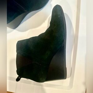 Elegant Black Suede Wedge Ankle Boots
